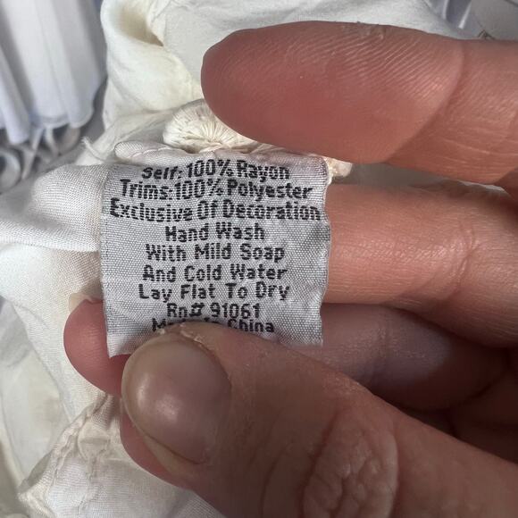 Johnny Was White Blouse with Multicolor Embroidery - Picture 6 of 13